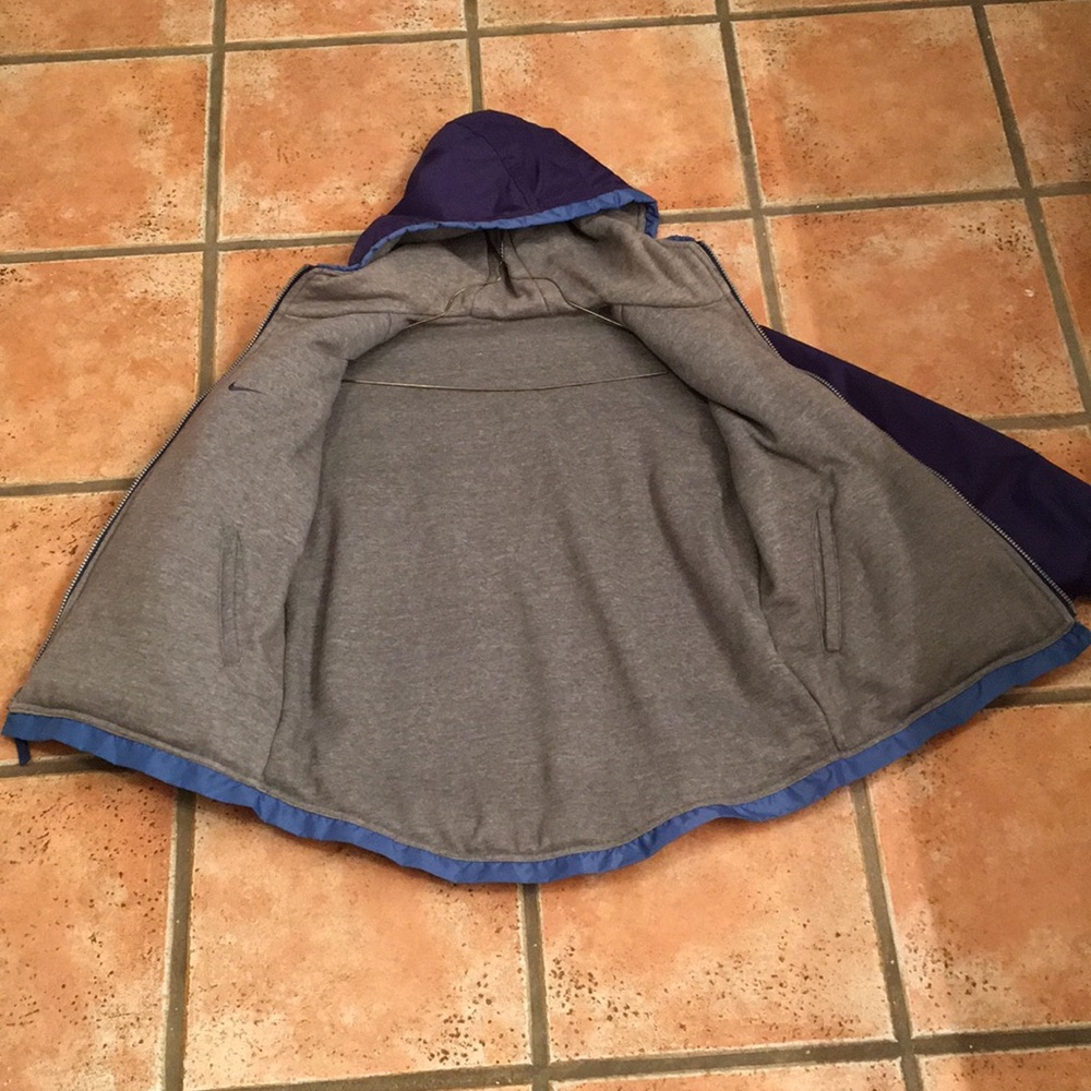 Nike jacket - Picture 5 of 8